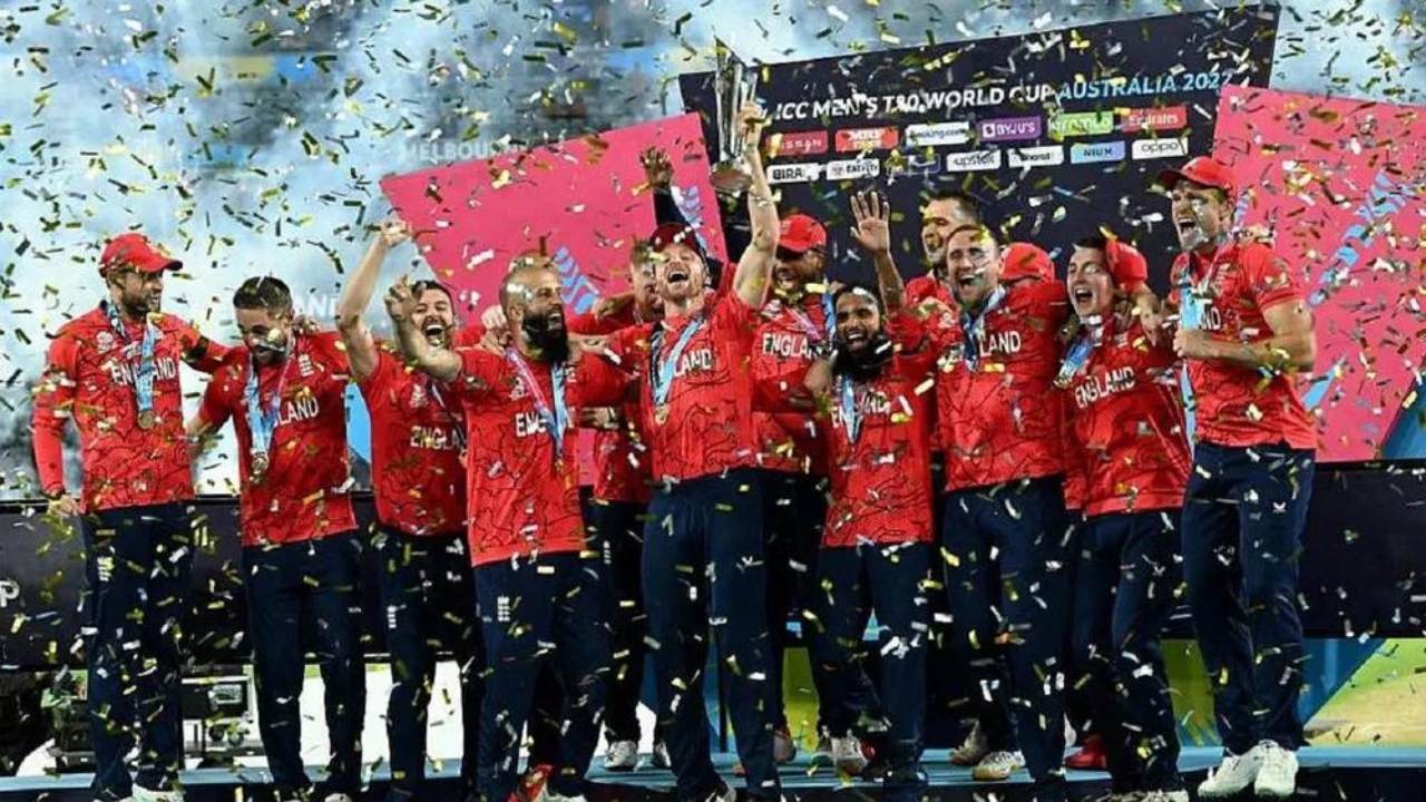 England Beat Pakistan By 5 Wickets