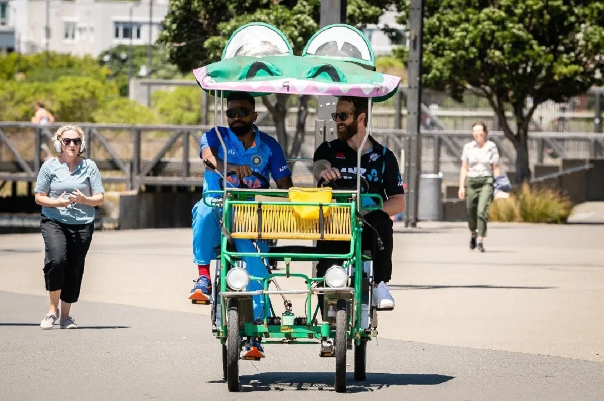 Hardik Pandya Drove Rickshaw