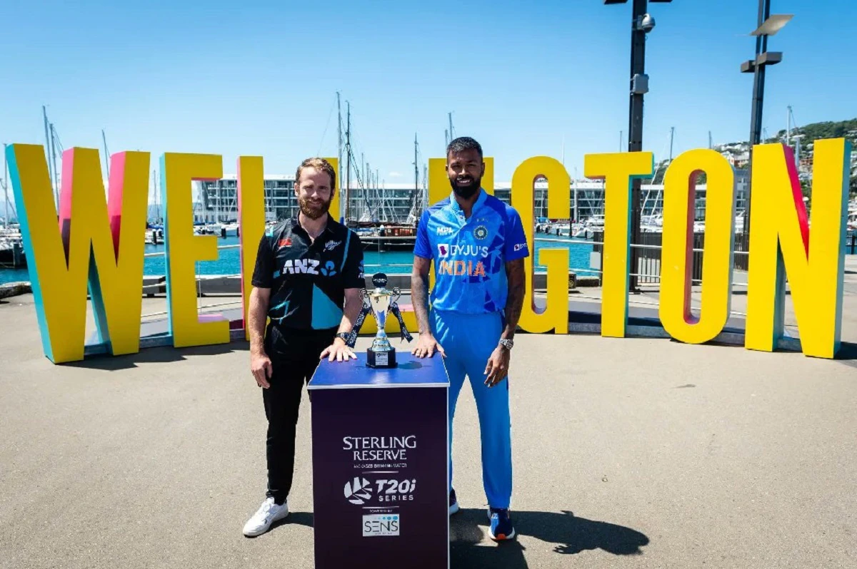 Hardik Pandya In Rickshaw