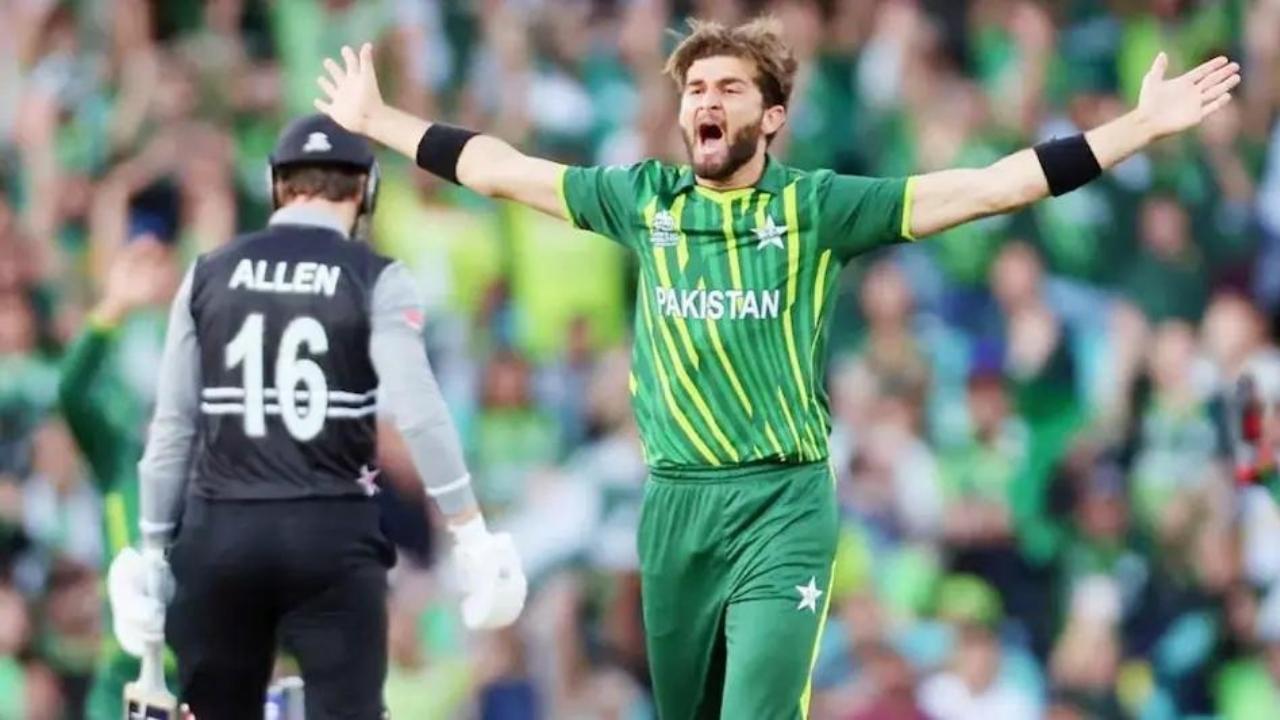 Shaheen Afridi And Finn Allen