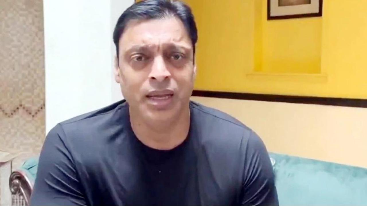 Shoaib Akhtar Threatens Team India
