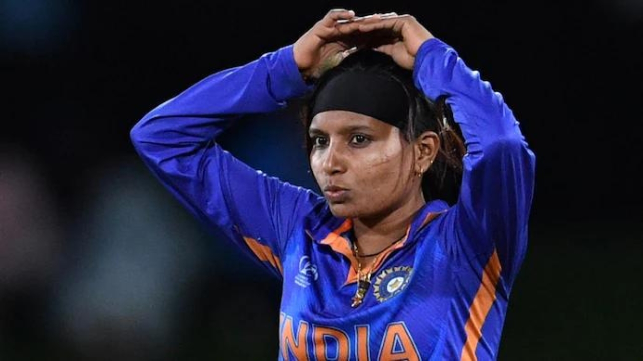 Rajeshwari Gayakwad Bowling