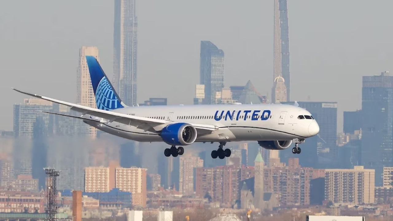 United Airlines Planes