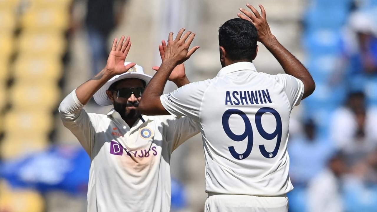 Ashwin Jadeja Havoc In Delhi Test