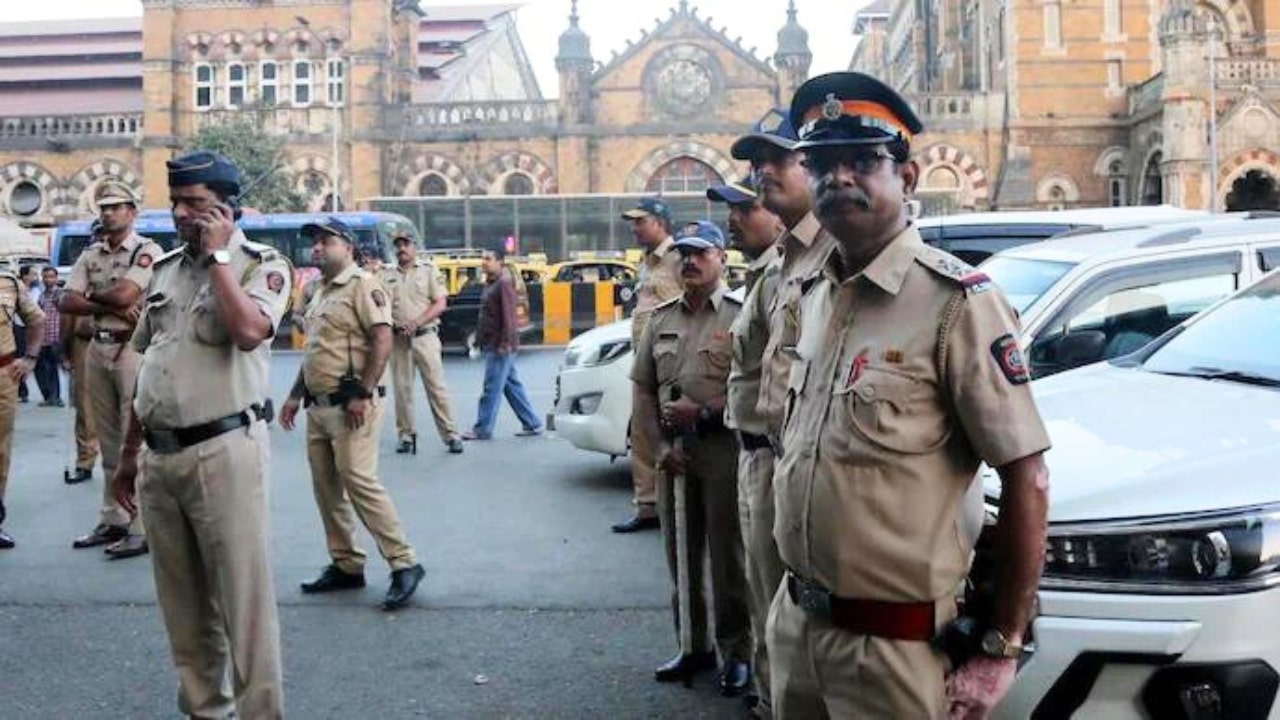 Three Terrorists Came To Mumbai