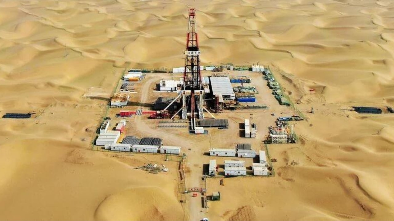 China Drilling Earth Crust