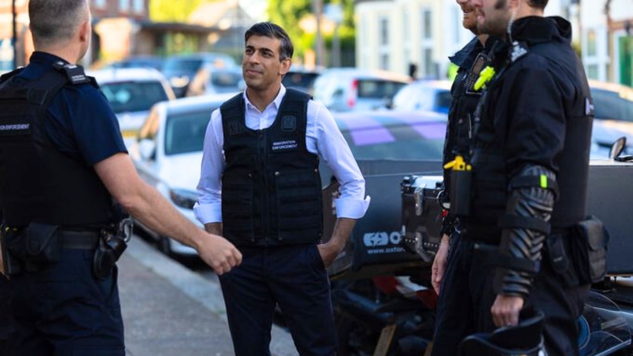 Rishi Sunak Turns Immigration Officer