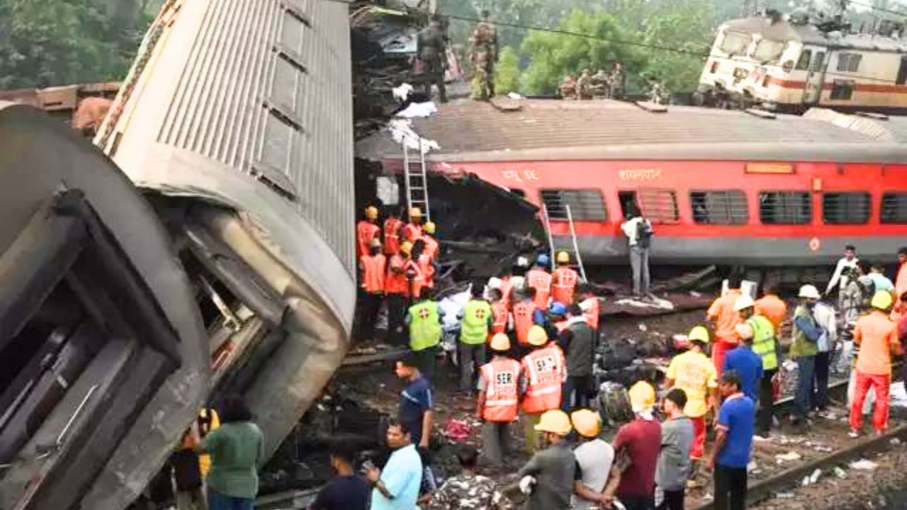 Train Accident In Odisha Today