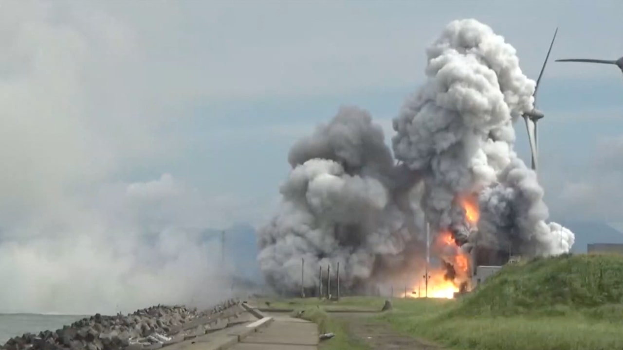 Japan Rocket Engine Explodes