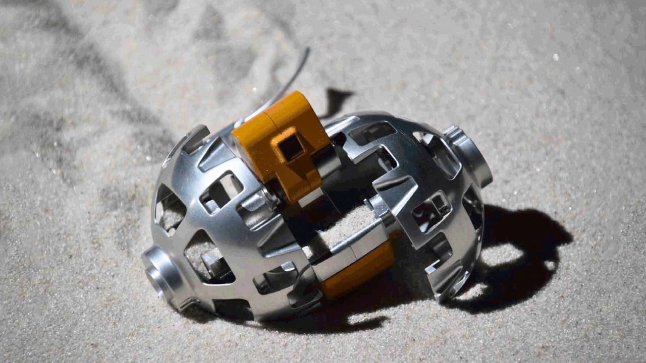 Japan Tennis Ball Robot