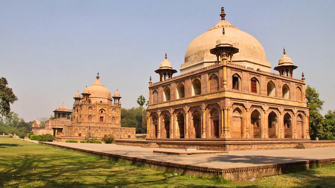 Khusro Bagh