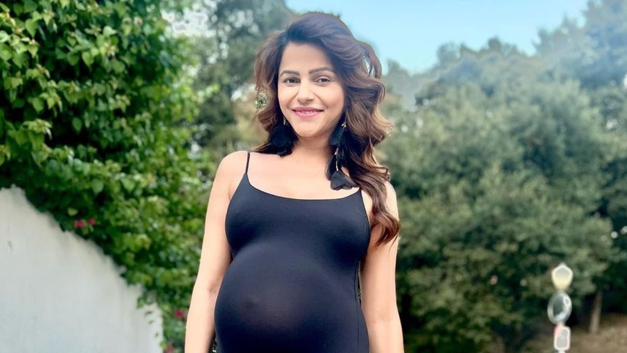 Rubina Dilaik Enjoying Pregnancy