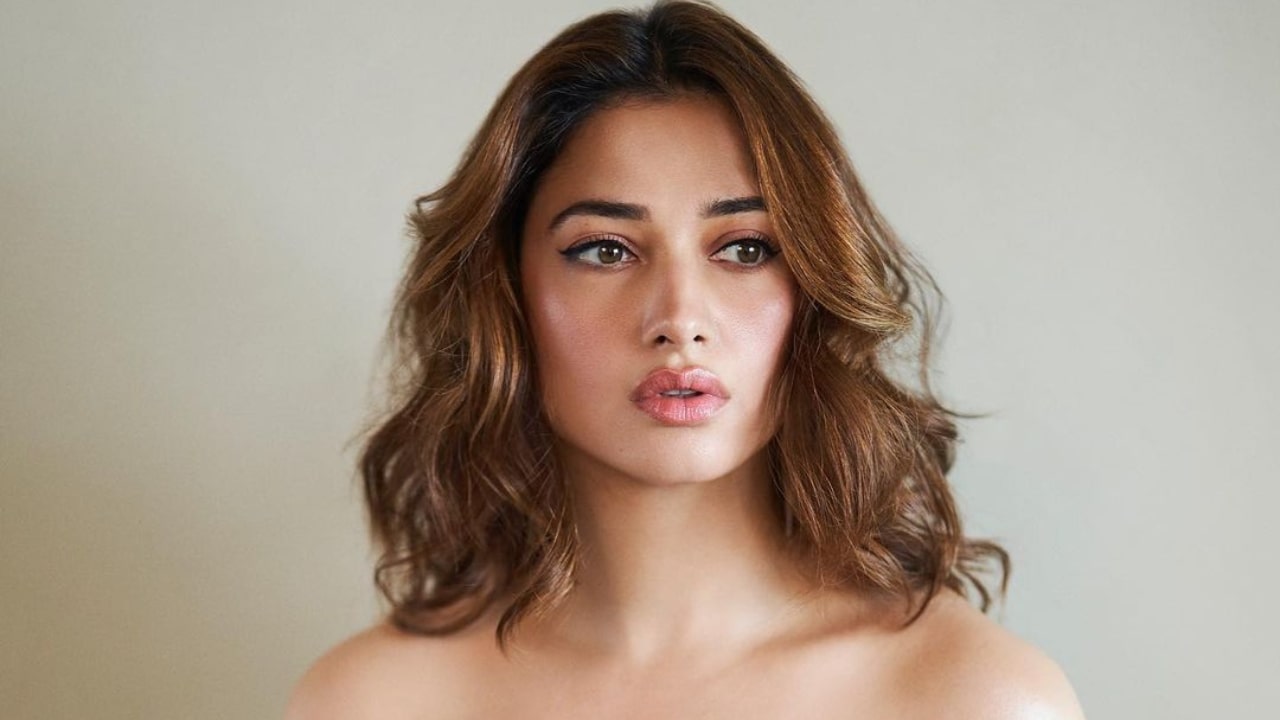Tamannaah Bhatia In Black Crop Top