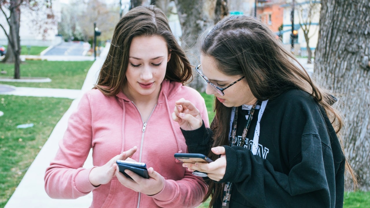 Foldable Phones For Women