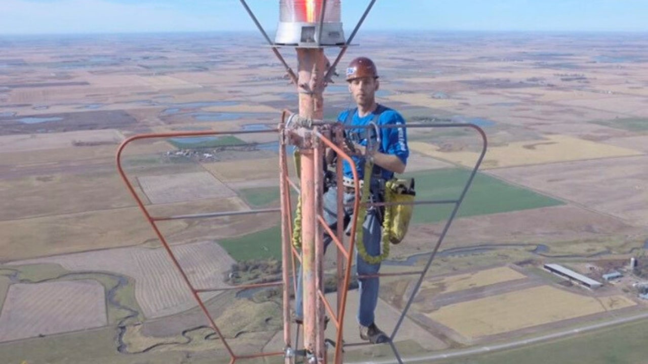 Tower Lantern Changer Salary