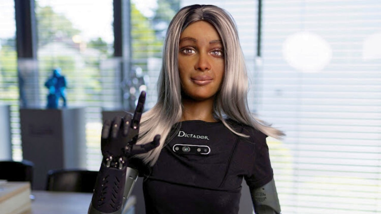AI CEO Mika