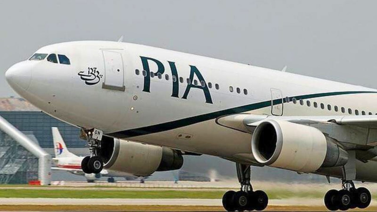 Pakistan Airlines Crew Fled To Canada