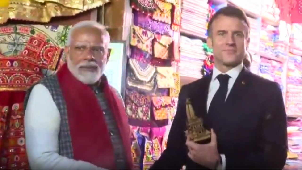 Narendra Modi Pays Rs 2 For Tea With UPI