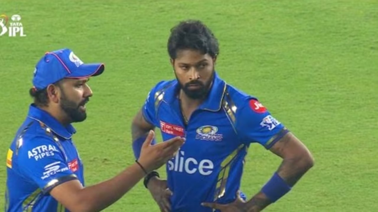 Rohit Sharma Scolds Hardik Pandya