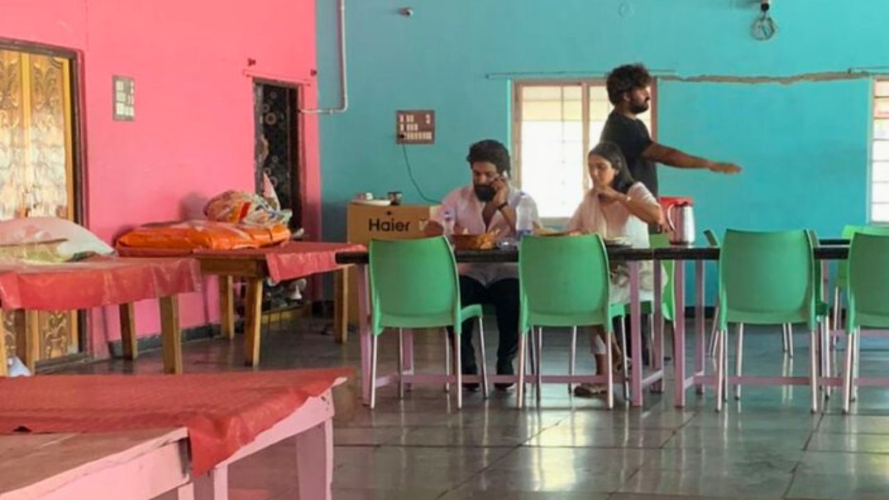 Allu Arjun Dhaba Viral Pics