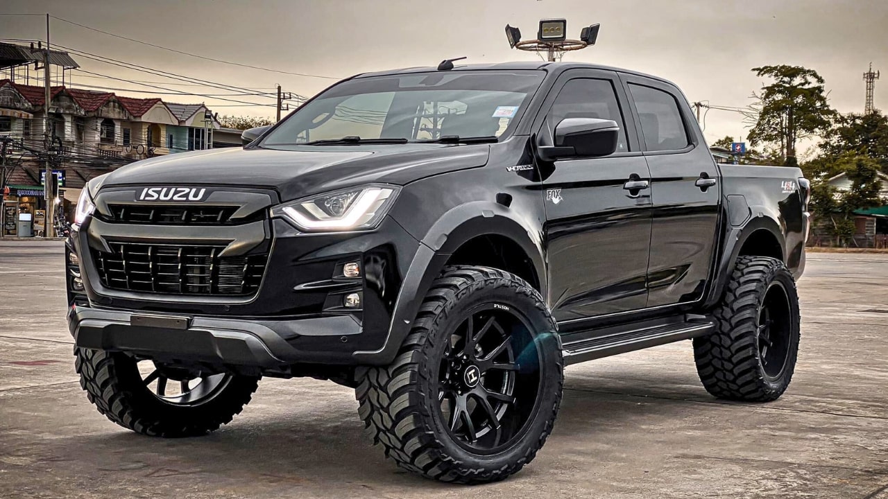 Isuzu V Cross