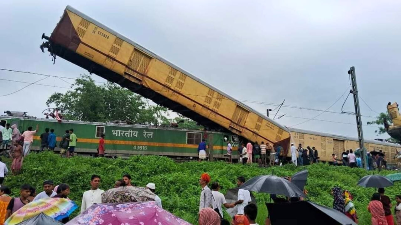 Kanchanjungha Express Derailment