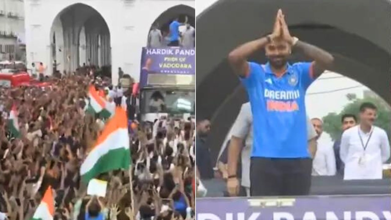 Hardik Pandya Open Bus Parade