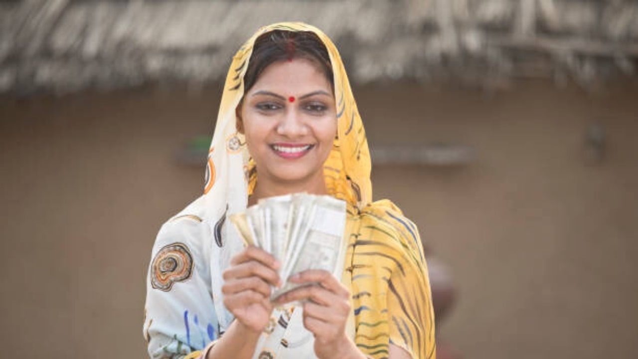 Indian Women With Money